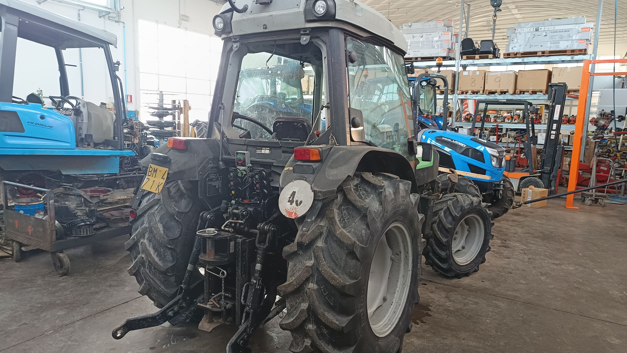 Deutz-Fahr Agroplus 420 F - Trattore Agricolo Frutteto 2 Deutz-Fahr Agroplus 420 F - Trattore Agricolo Frutteto - immagine 2