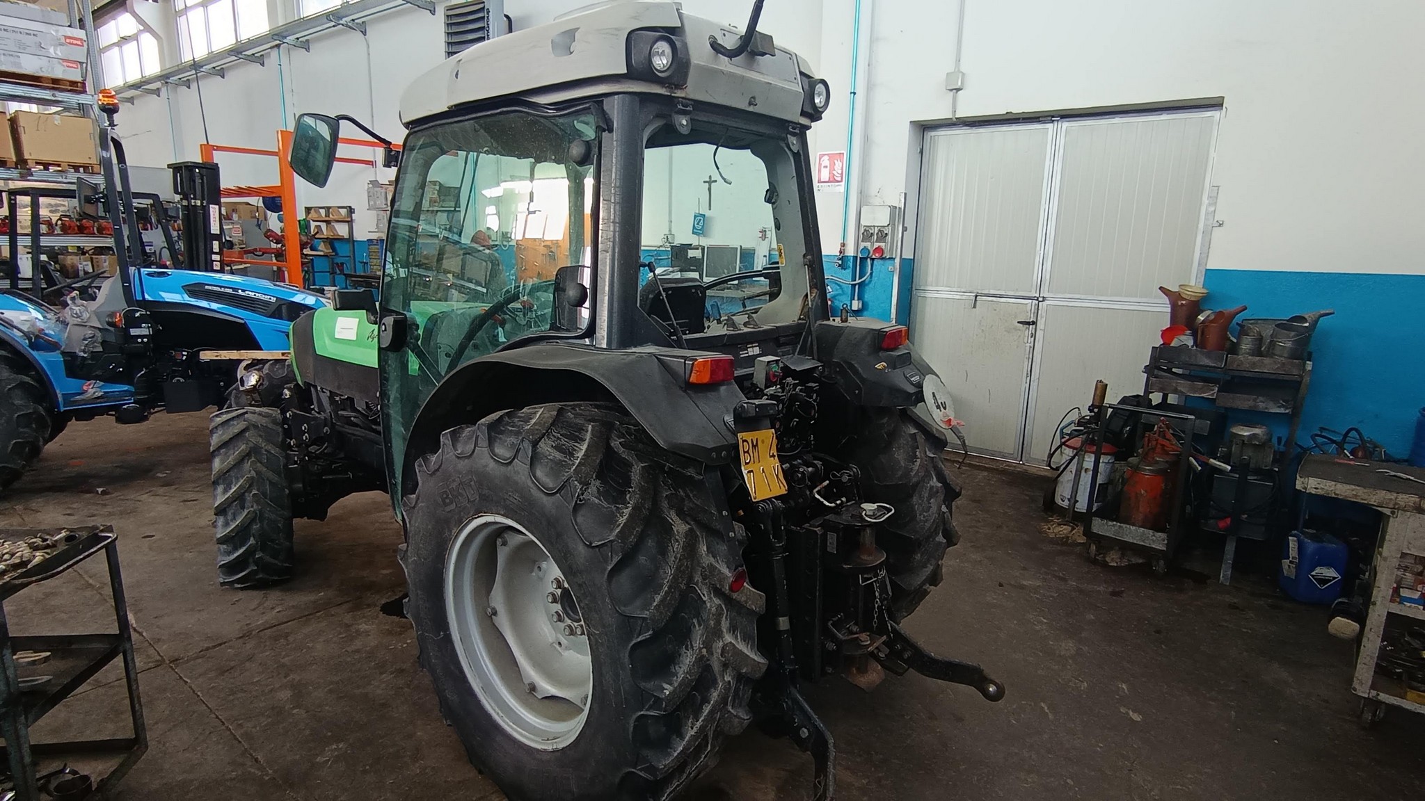 Deutz-Fahr Agroplus 420 F - Trattore Agricolo Frutteto 5 Deutz-Fahr Agroplus 420 F - Trattore Agricolo Frutteto - immagine 5